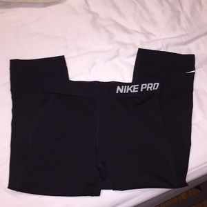Cropped Nike Pro Dri Fit Black Leggings